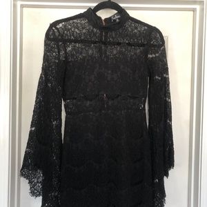 BLACK LACE BELL SLEEVE DRESS